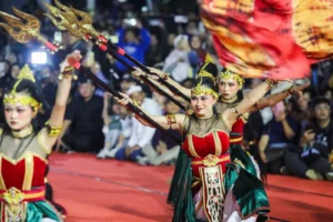 kemeriahan-milangkala-tatar-sunda-hipnotis-warga-bandung